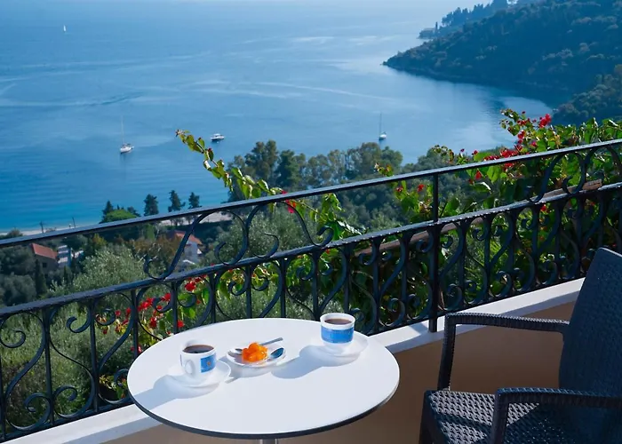Vasso Sea View Residences *