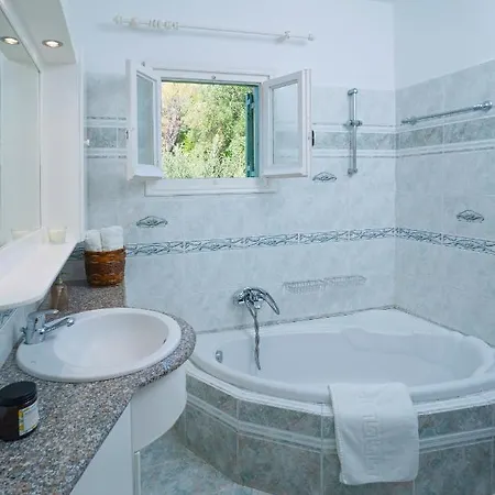 Vasso Sea View Residences Apartman *