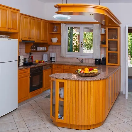 Vasso Sea View Residences شقة Agnítsini