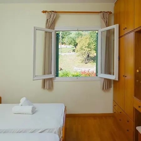 Vasso Sea View Residences *